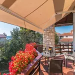 Διαμέρισμα In With Sea View And Μεντουλίν