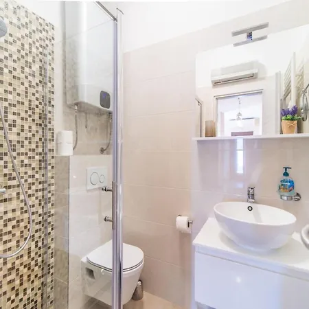In With Sea View And Apartamento *