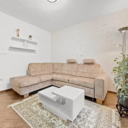 شقة Pineta Two Bedroom *