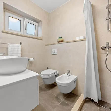Pineta Two Bedroom * ميدولين